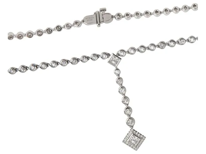 Tiffany & Co TIFFANY Y COMPAÑIA. Collar Grace con colgante de talla princesa en platino, 4.10 por cierto Plata Metálico 